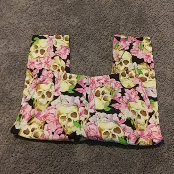 No Boundaries Capri - Picture 3 of 5